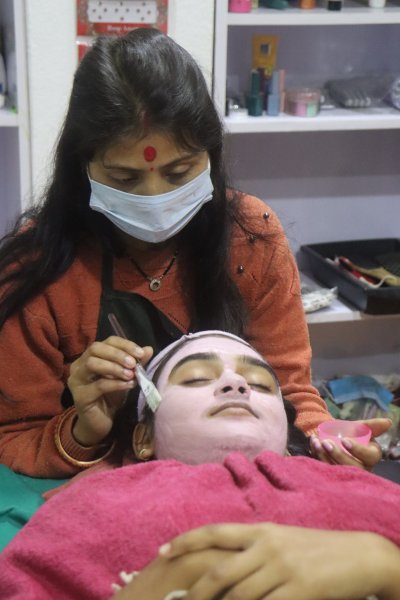 Facial & Skincare Services